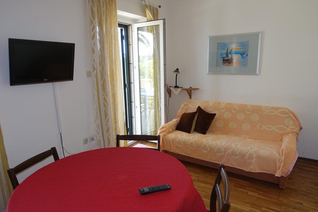 Apartments Lena Podgora Kamer foto
